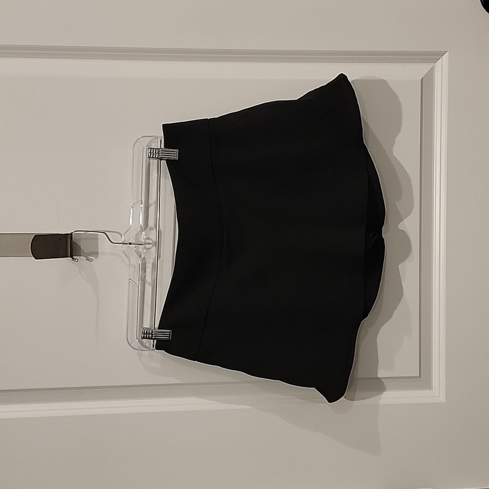Express mini skirt with shorts under- skort NWT Black,size 6